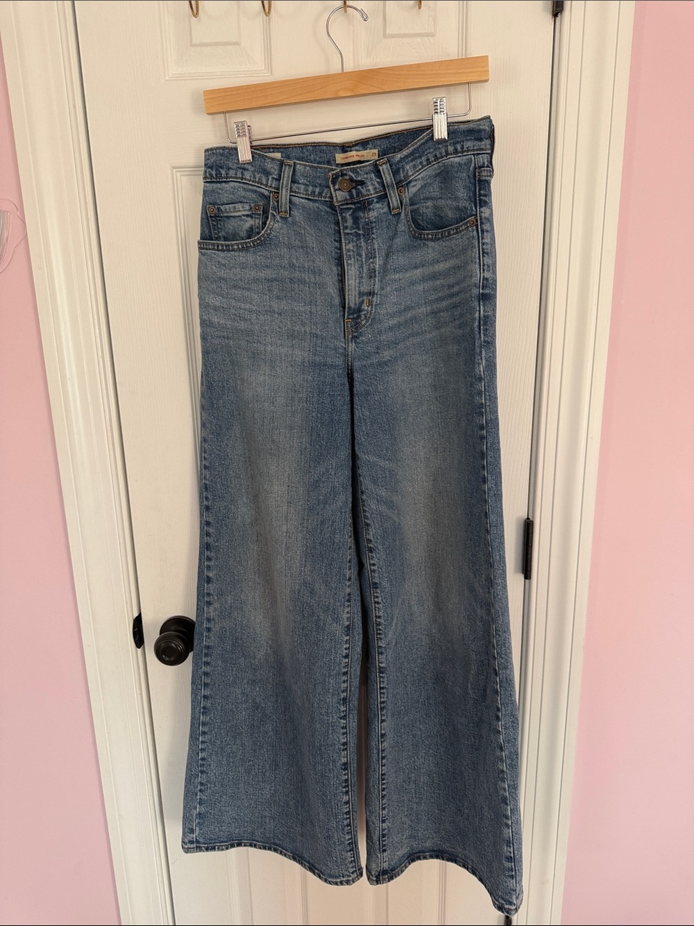 Levi's 728 high-rise wide leg